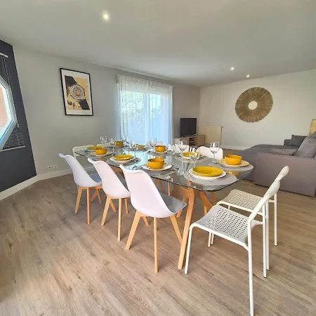 Le Clos Des Farges #clim#parking#terrasse Apartment