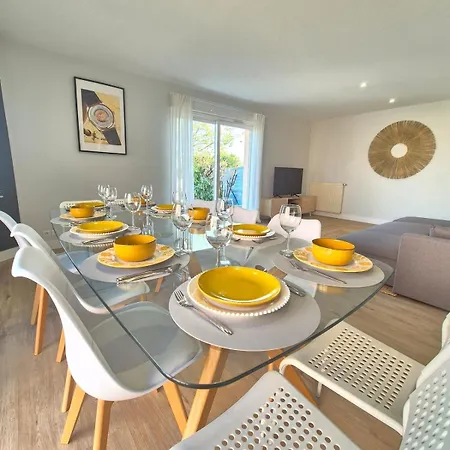 Le Clos Des Farges #clim#parking#terrasse Meuble Classe 3etoiles شقة كليرمونت-فيراند